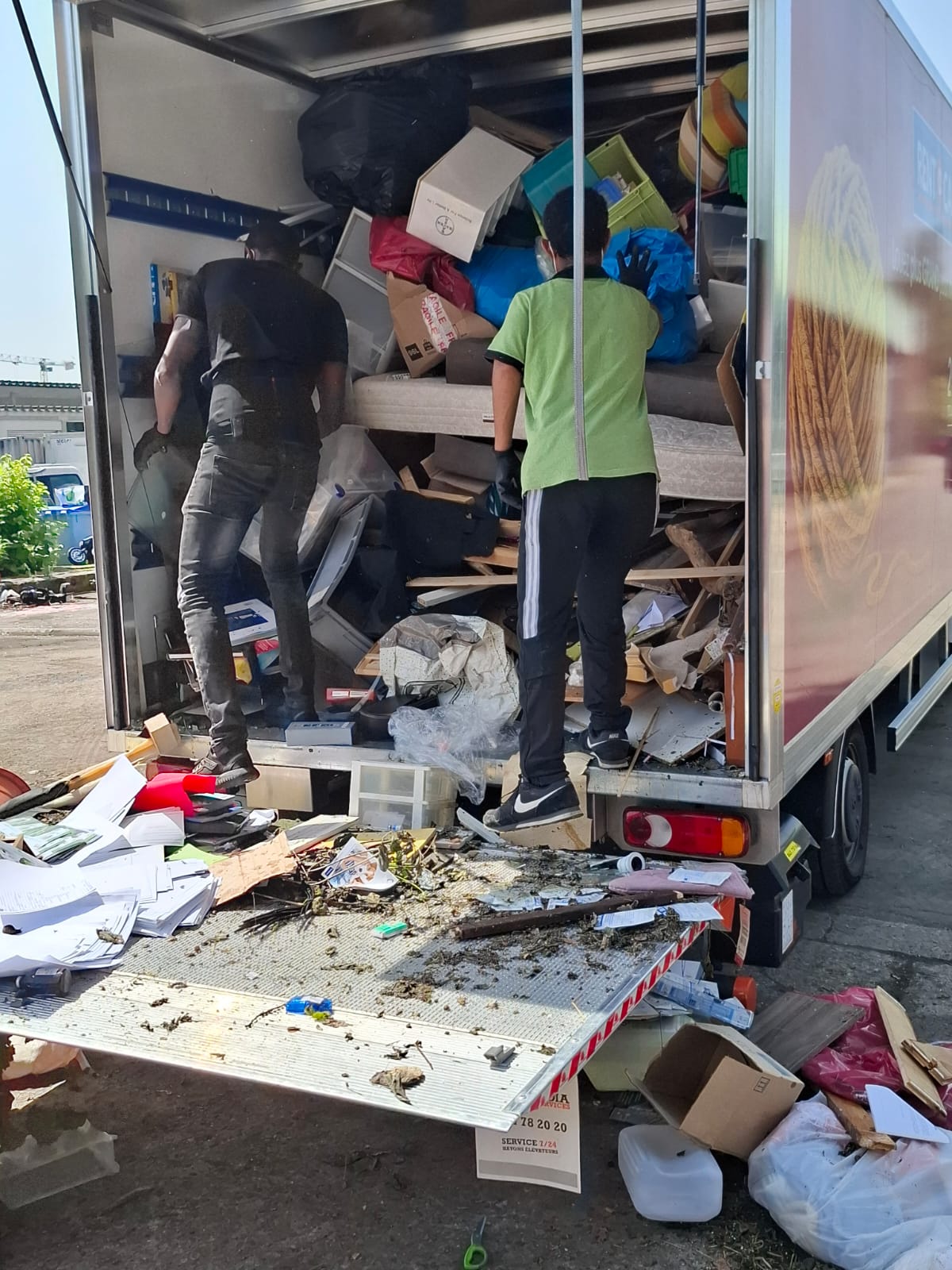 Débarras gratuit à Paris — gratuit si récupération d'objets de valeur